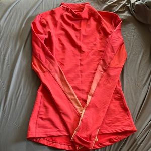 NWOT Nike Mock Neck Hyperwarm Long Sleeve